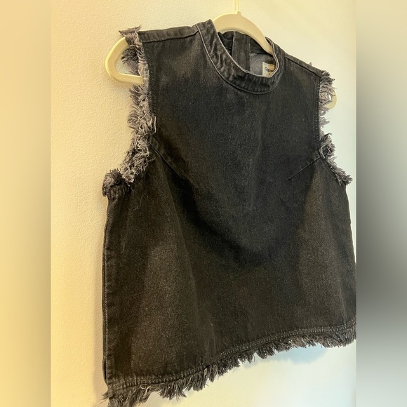 GAP 1969 Black Denim Mock Neck Frayed Raw Hem Jean Shell Sleeveless Tank, Size M - Picture 8 of 8